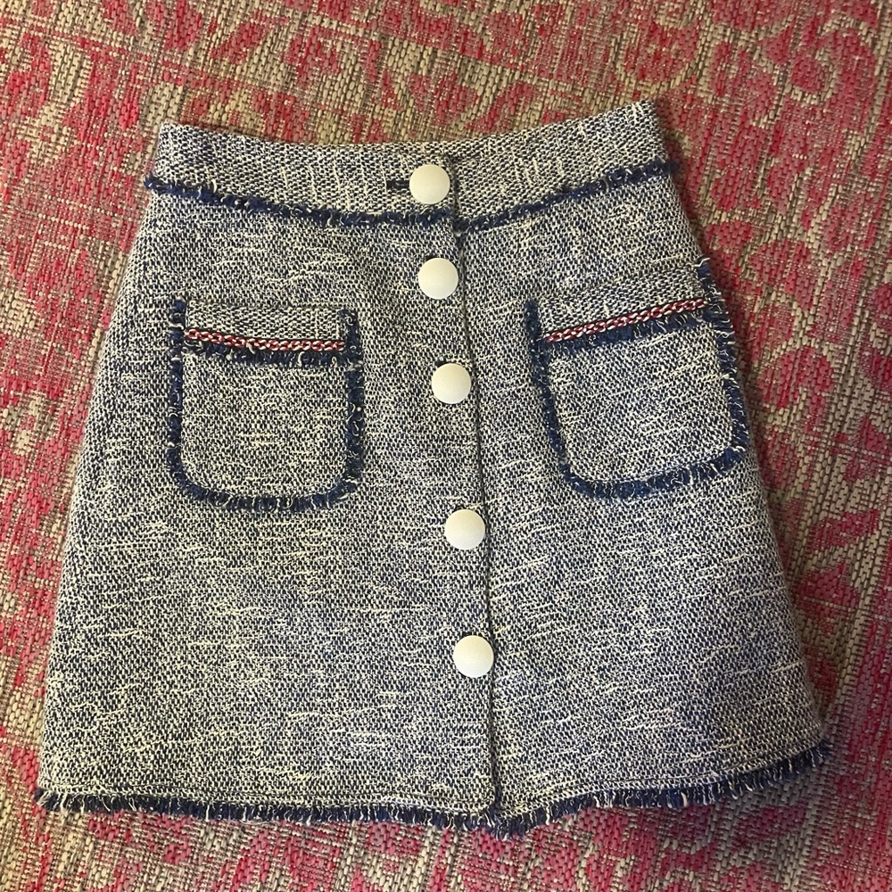 Zara blue and white knit skirt with buttons size small (Mexico 26)